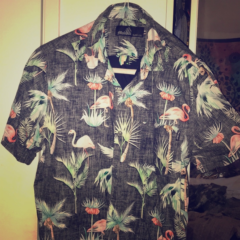 Men’s Hawaiian slim fitting casual button down